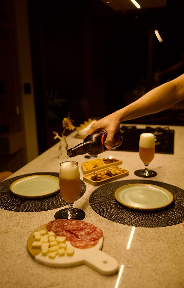 Chalé moderno para casal, cozinha completa e hidro